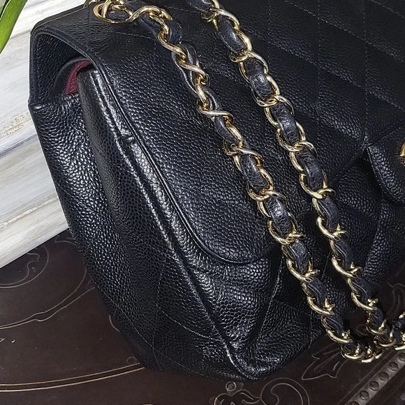 Chanel Jumbo Flap - Picture 3 of 15